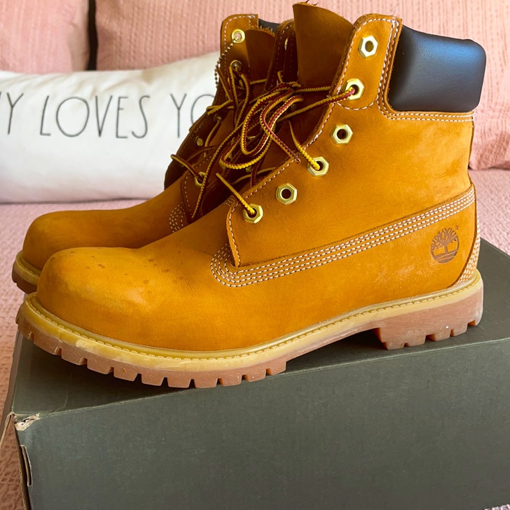 “Timbs” Timberland boots